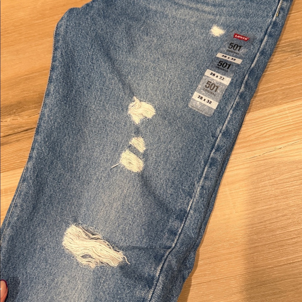 Levi's 501 High Rise Women's Jeans - Picture 8 of 8